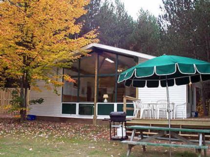 Resort High Falls Bay Cottages, Camping & Waterpark 2*