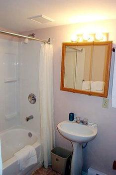 Resort High Falls Bay Cottages, Camping & Waterpark