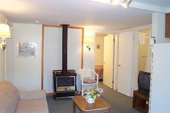 Resort High Falls Bay Cottages, Camping & Waterpark 2*