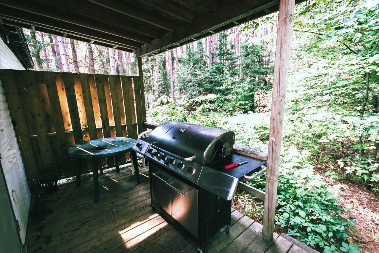 High Falls Bay Cottages, Camping & Waterpark Resort