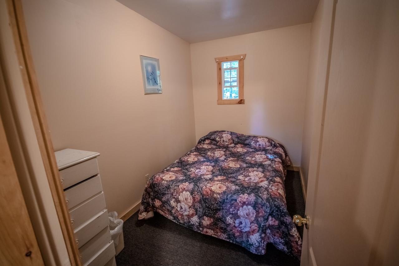 High Falls Bay Cottages, Camping & Waterpark Resort 2*