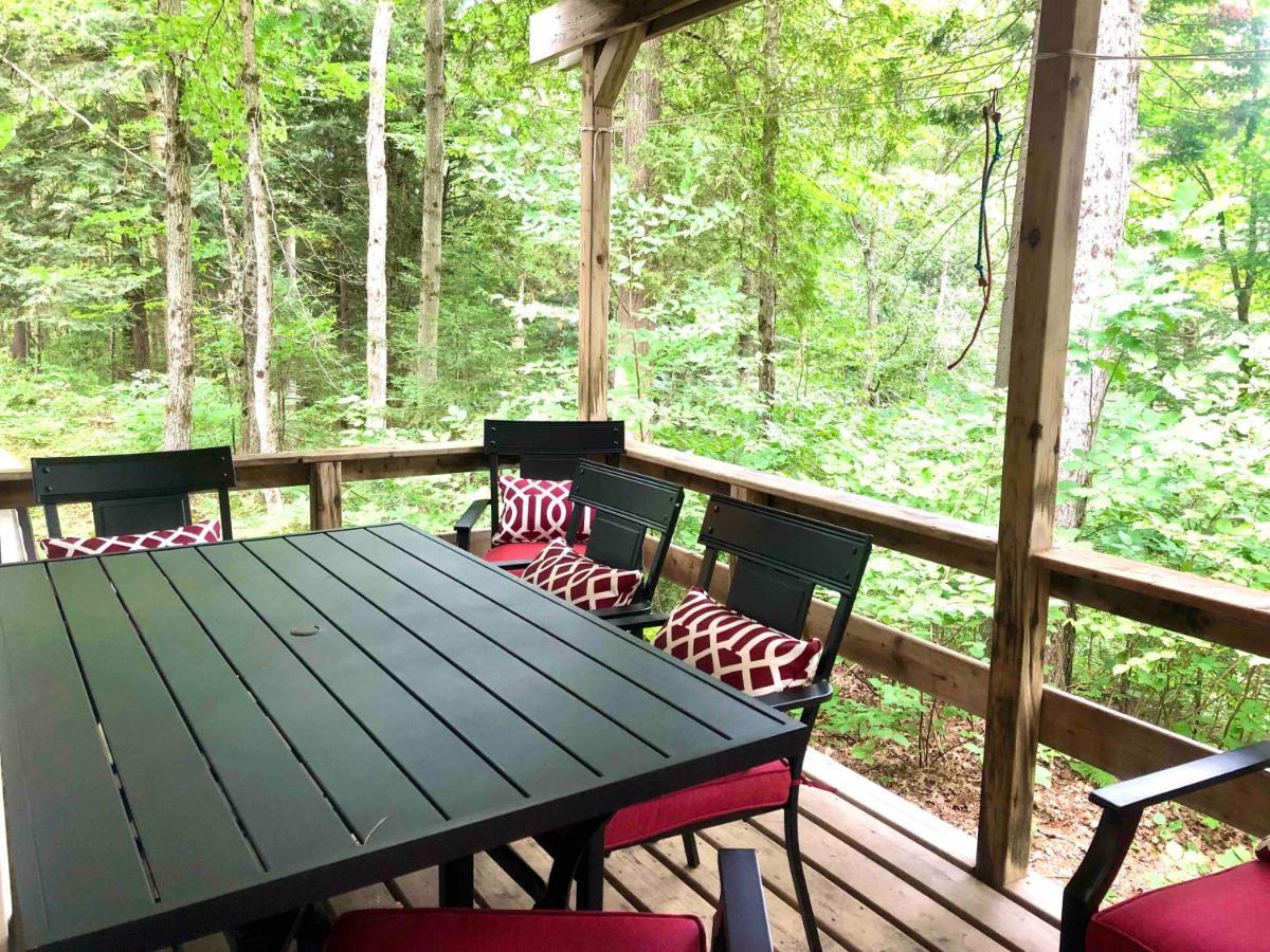High Falls Bay Cottages, Camping & Waterpark Resort 2*